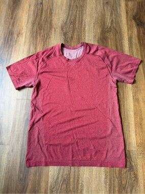 Lululemon Men’s Shirt M